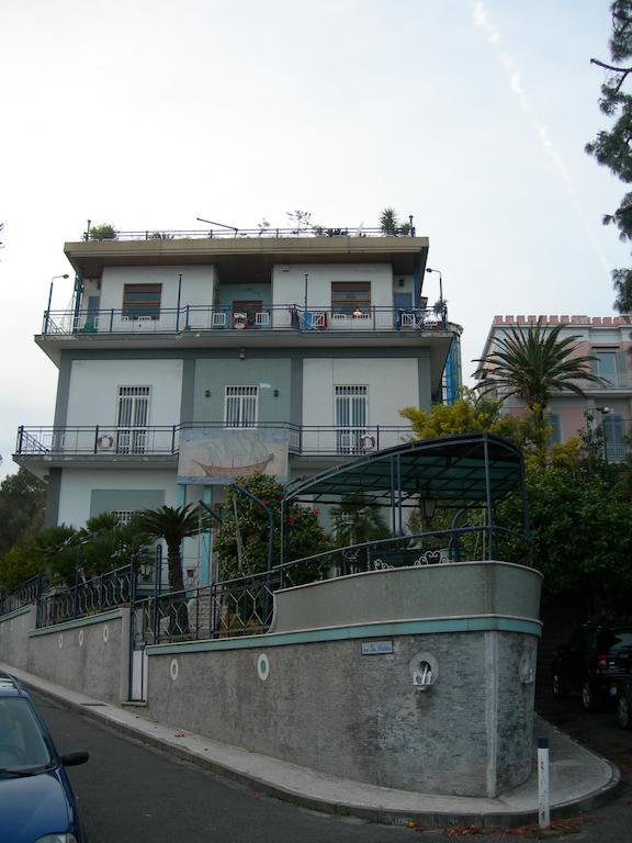 نابولي B&B La Nave المظهر الخارجي الصورة